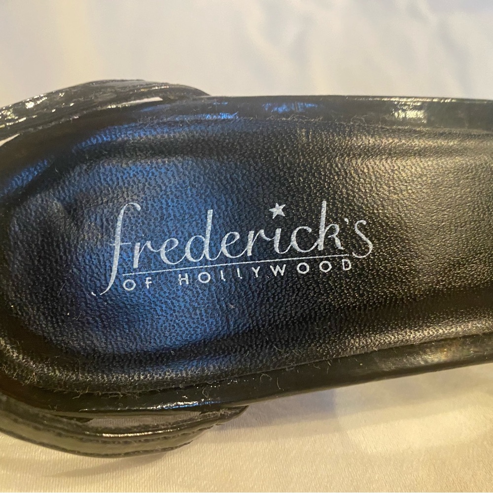 Gently used Fredrick’s of Hollywood gently used blk Patton